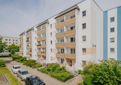Provisionsfrei: 2-Raumwohnung mit Balkon u. Stellplatz