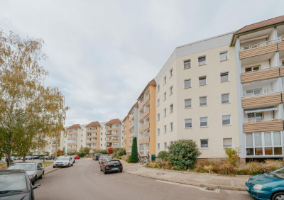 Provisionsfrei - helle 3-Raumwohnung mit Balkon
